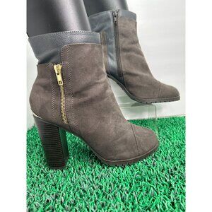 Juicy Couture Suede Ankle Boots Block Heel Gold Zipper Accents Booties size 8.5‎